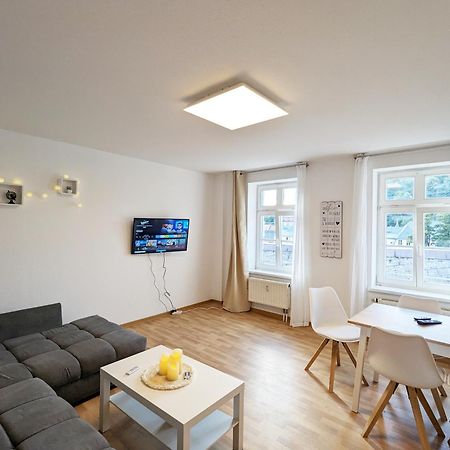 F4 - Urlaubsmagie - Grosse Wohnung Fuer Bis Zu 10 Personen Sebnitz Exterior foto