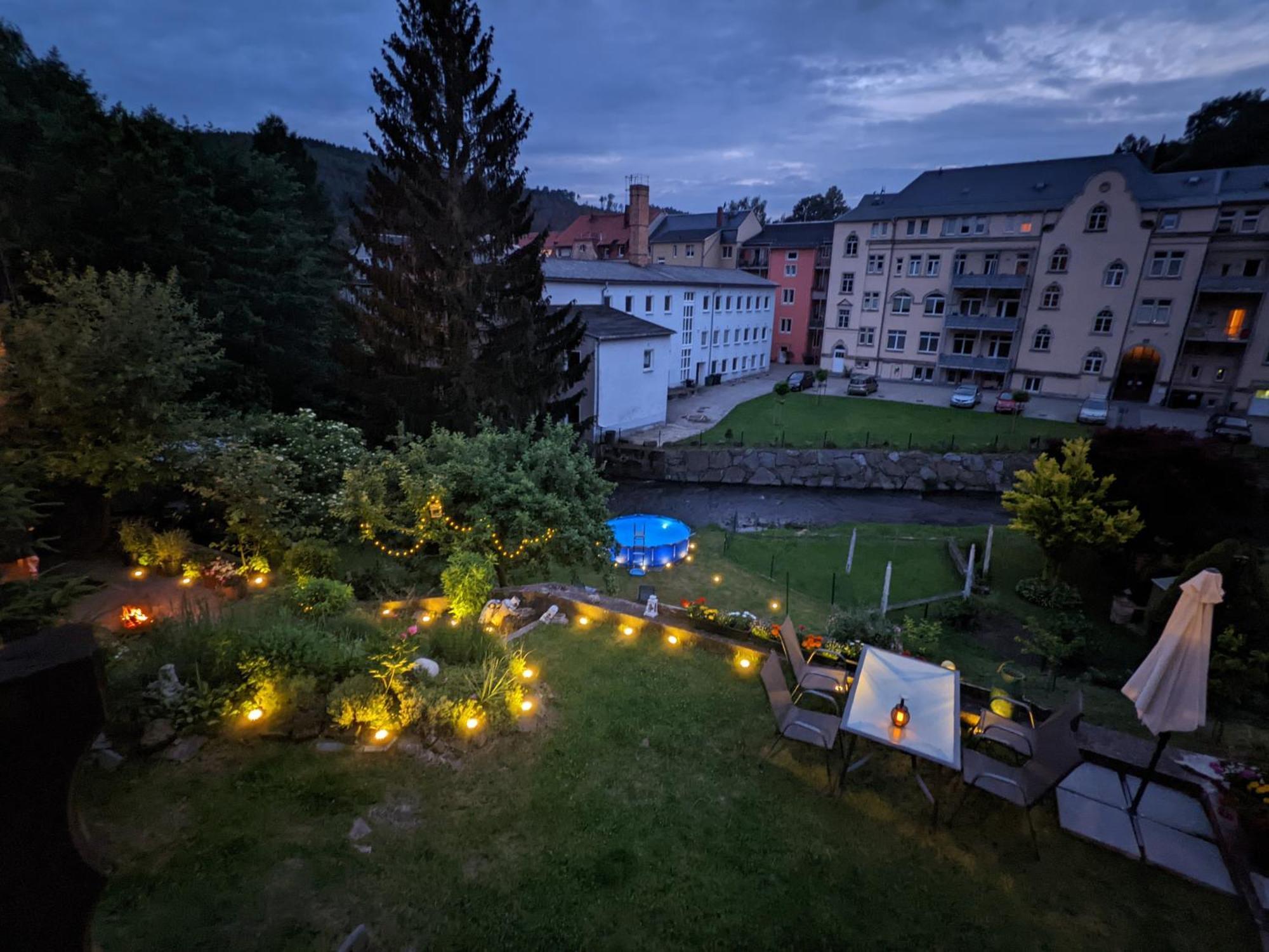 F4 - Urlaubsmagie - Grosse Wohnung Fuer Bis Zu 10 Personen Sebnitz Exterior foto