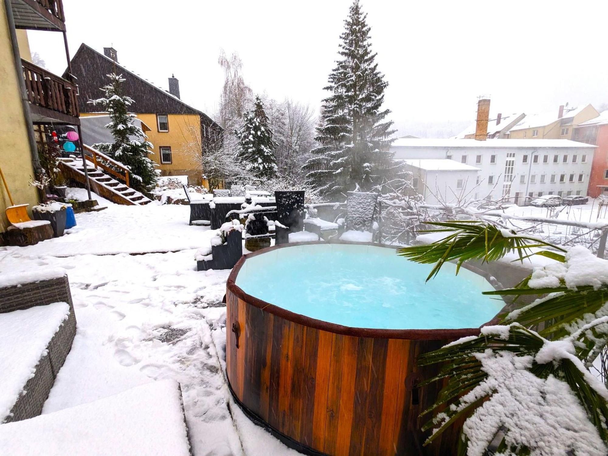 F4 - Urlaubsmagie - Grosse Wohnung Fuer Bis Zu 10 Personen Sebnitz Exterior foto