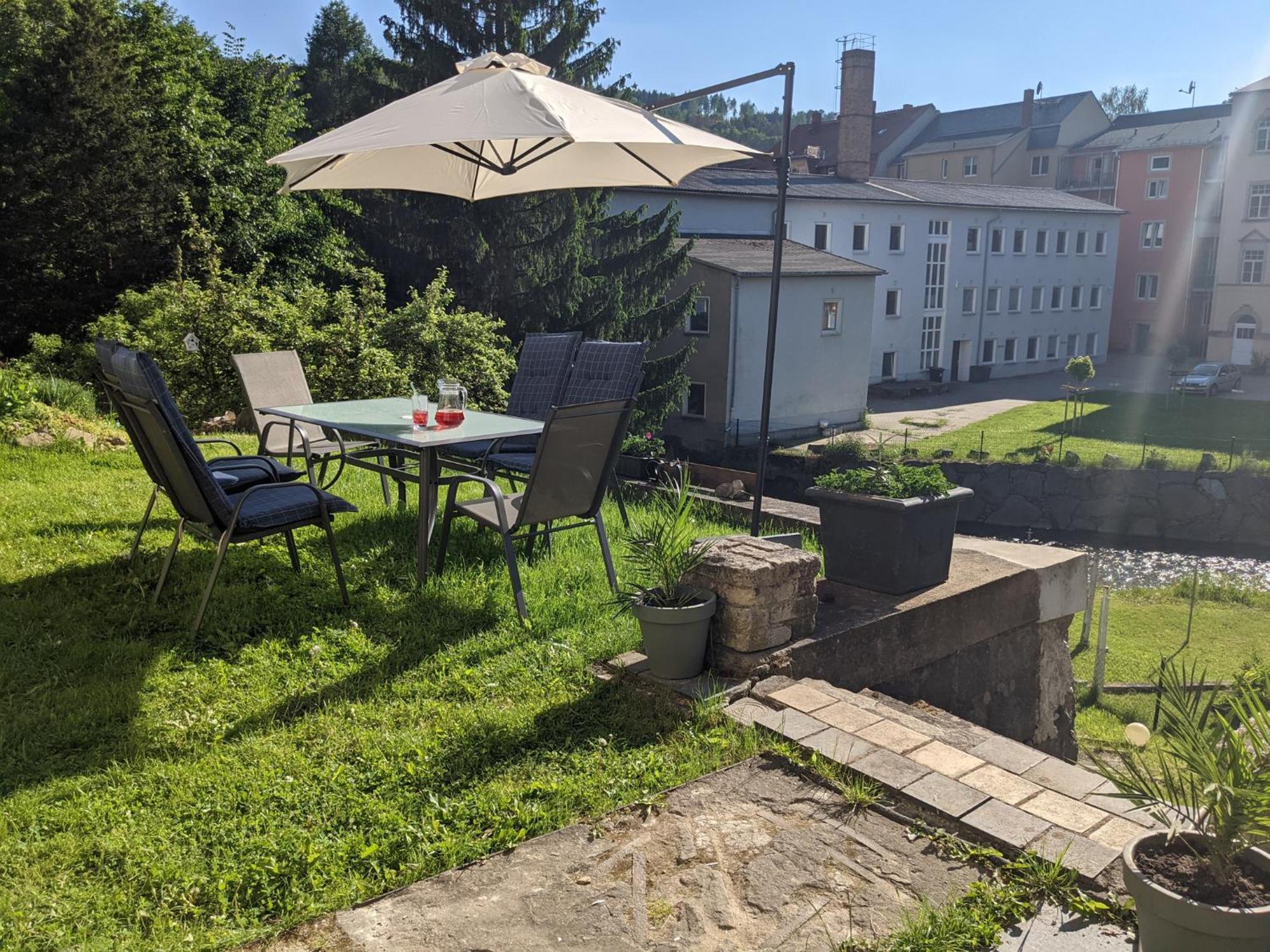 F4 - Urlaubsmagie - Grosse Wohnung Fuer Bis Zu 10 Personen Sebnitz Exterior foto