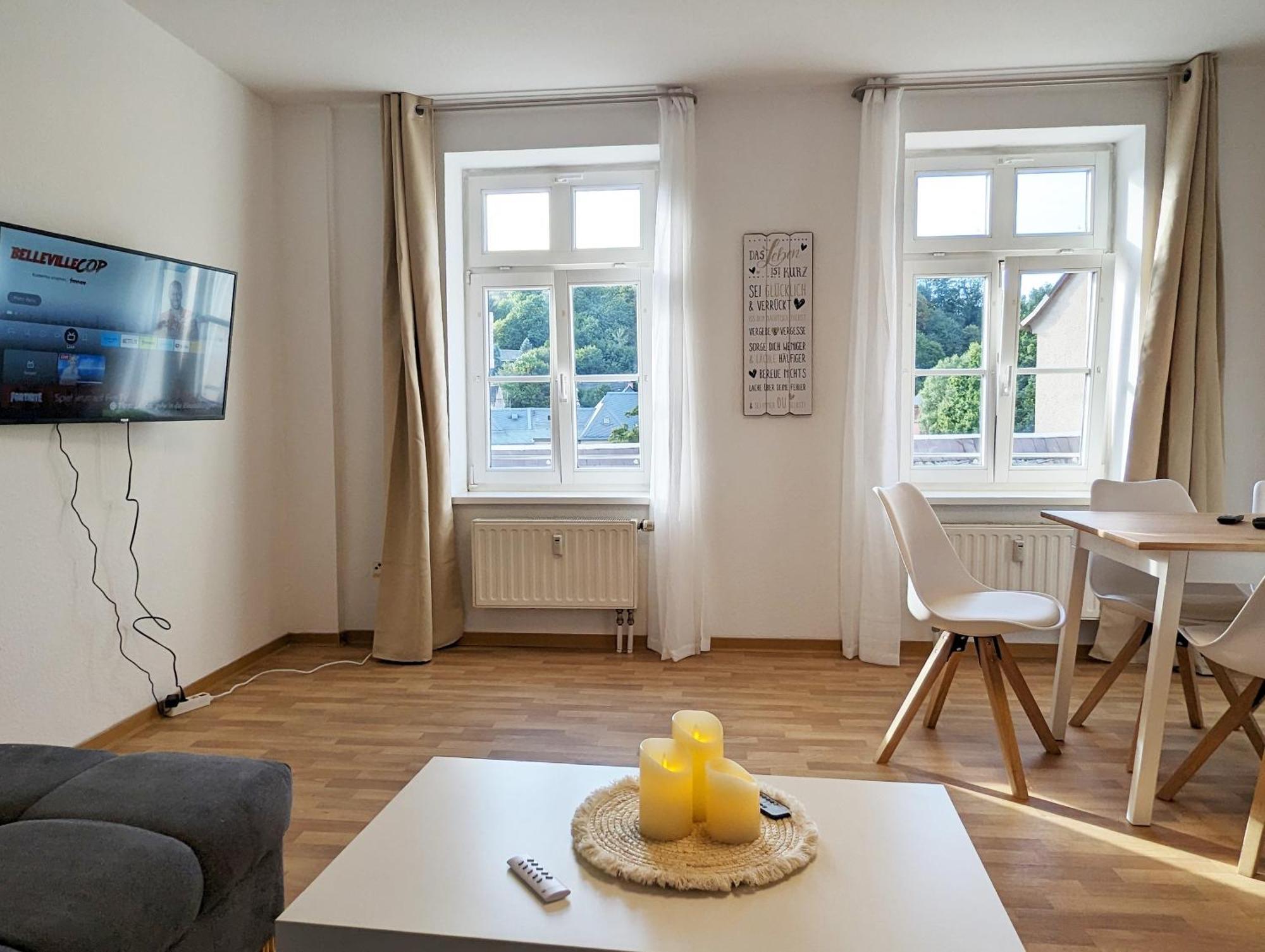 F4 - Urlaubsmagie - Grosse Wohnung Fuer Bis Zu 10 Personen Sebnitz Exterior foto